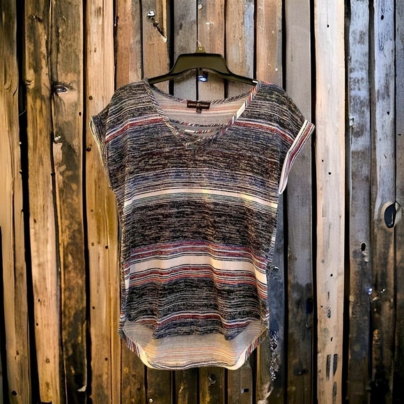 Almost Famous Short Sleeve Blouse - Picture 2 of 5